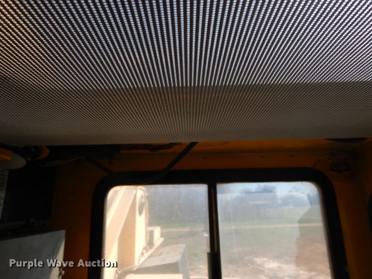 image for item DF2599 2000 Grove RT530E crane