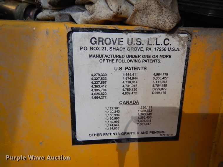 image for item DF2599 2000 Grove RT530E crane
