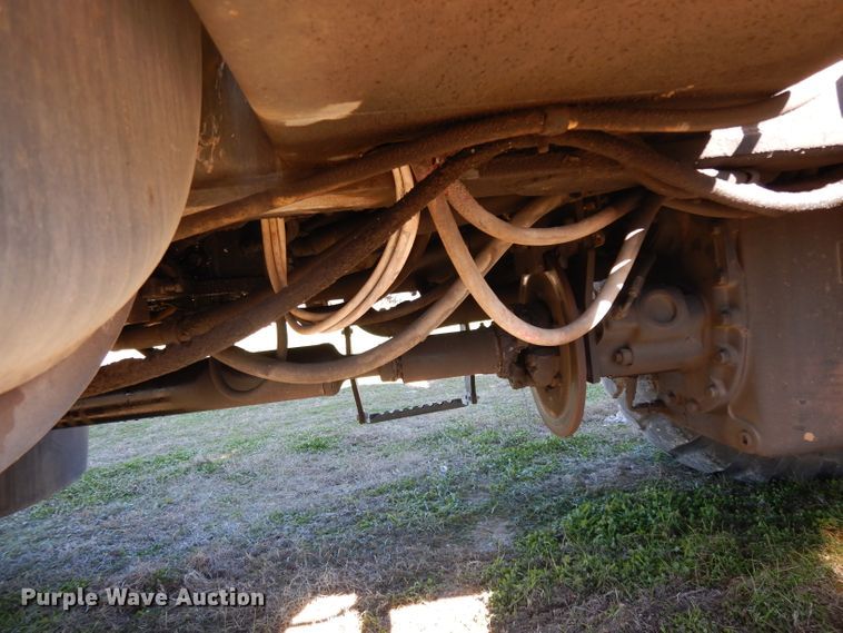 image for item DF2599 2000 Grove RT530E crane