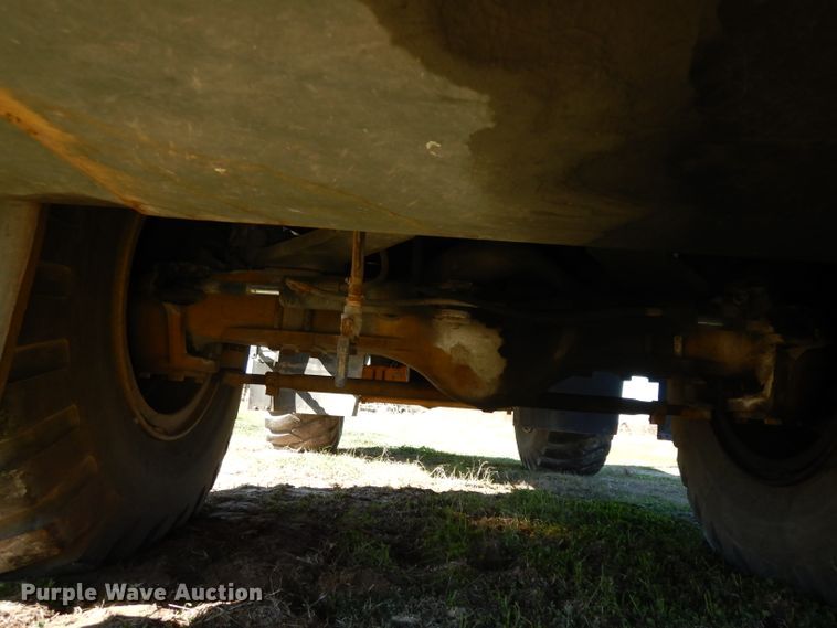 image for item DF2599 2000 Grove RT530E crane