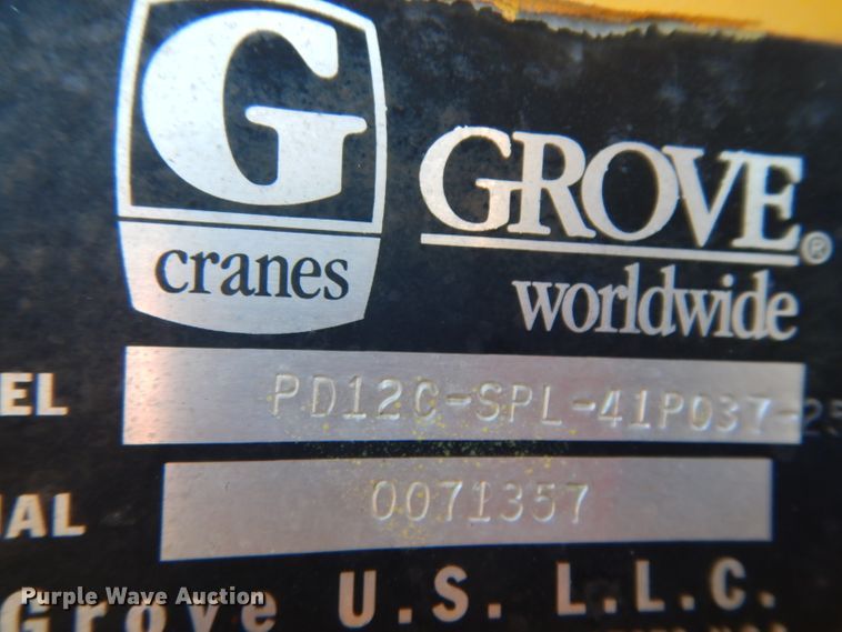 image for item DF2599 2000 Grove RT530E crane