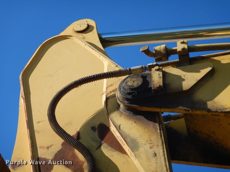 image for item DF2601 2005 Kobelco SK210LC excavator