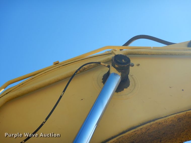 image for item DF2601 2005 Kobelco SK210LC excavator