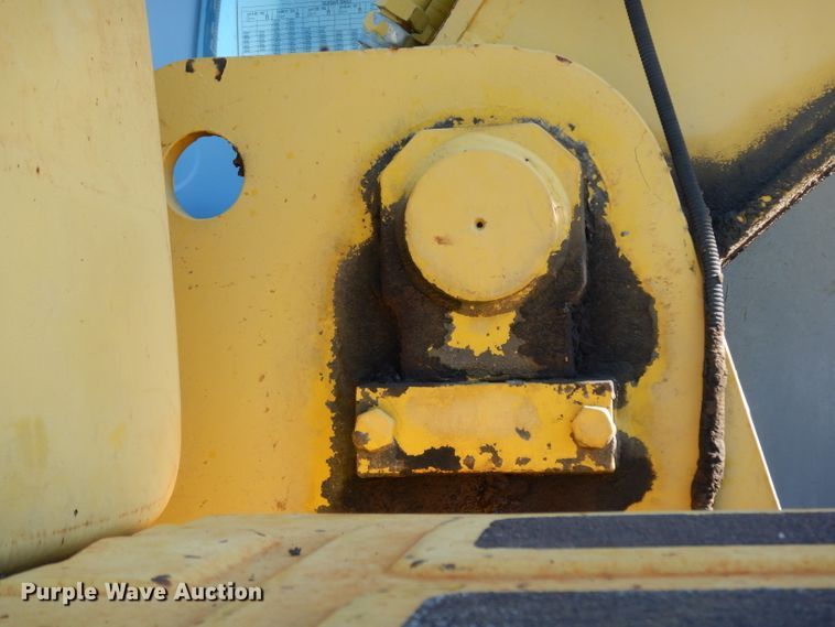 image for item DF2601 2005 Kobelco SK210LC excavator