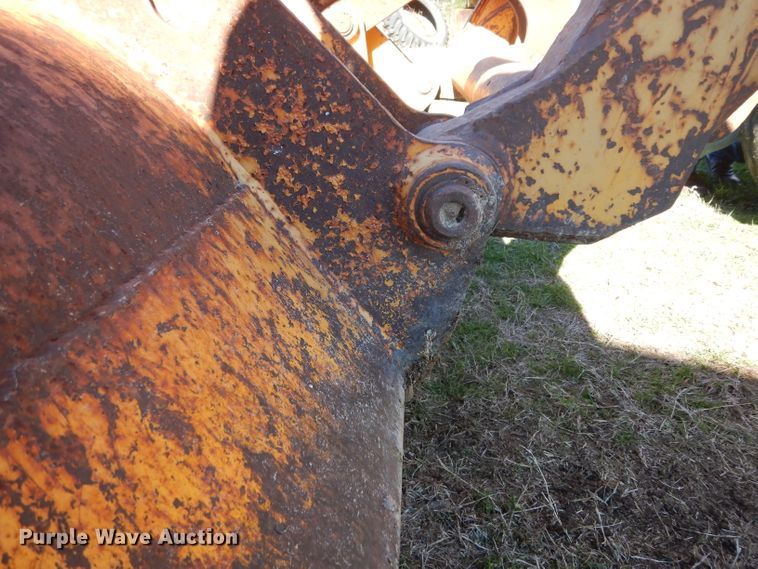 image for item DF2603 1976 John Deere 310A backhoe