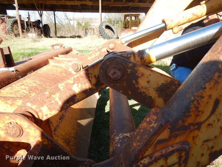 image for item DF2603 1976 John Deere 310A backhoe