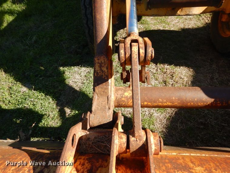 image for item DF2603 1976 John Deere 310A backhoe