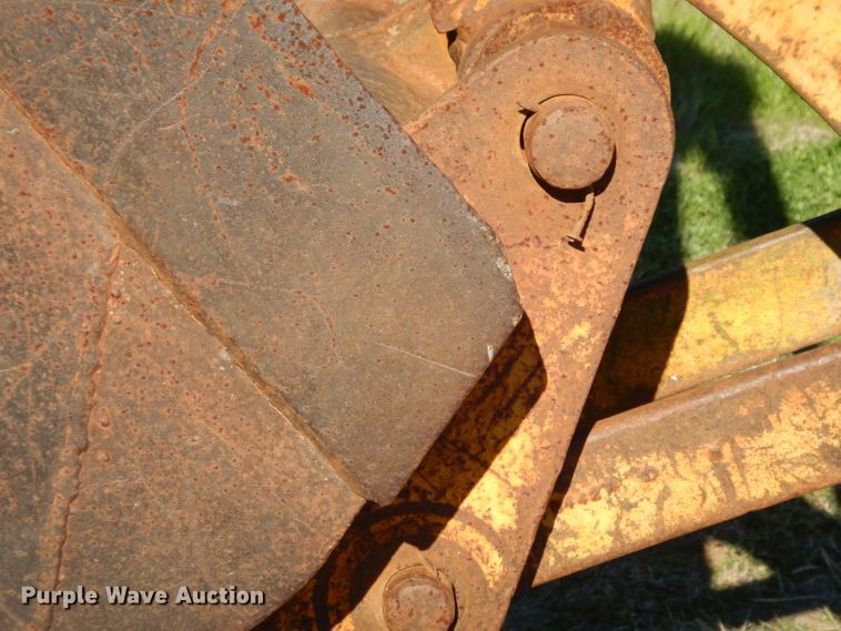 image for item DF2603 1976 John Deere 310A backhoe