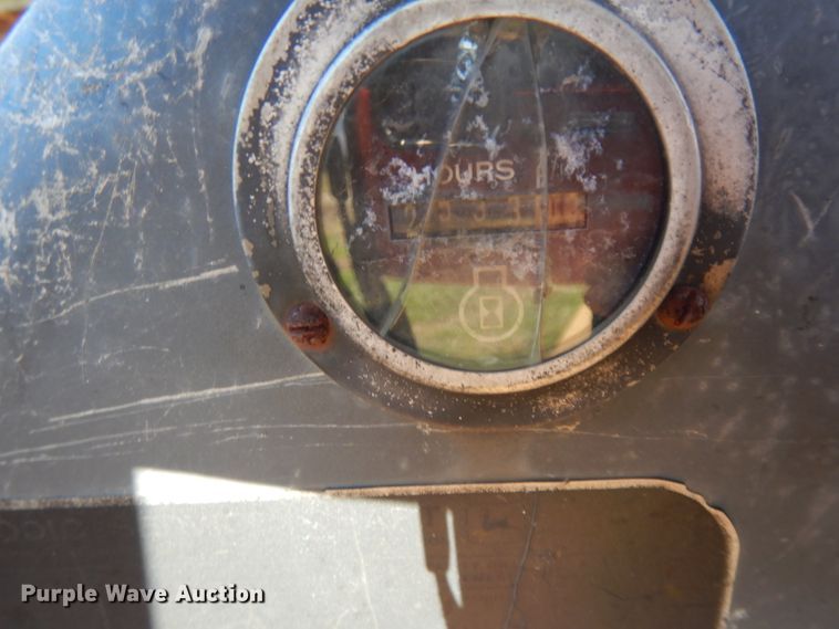 image for item DF2603 1976 John Deere 310A backhoe