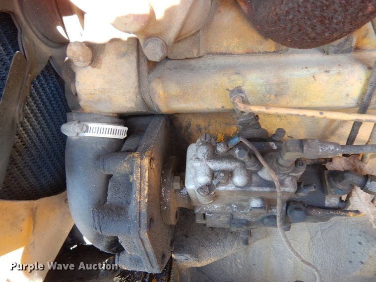 image for item DF2603 1976 John Deere 310A backhoe