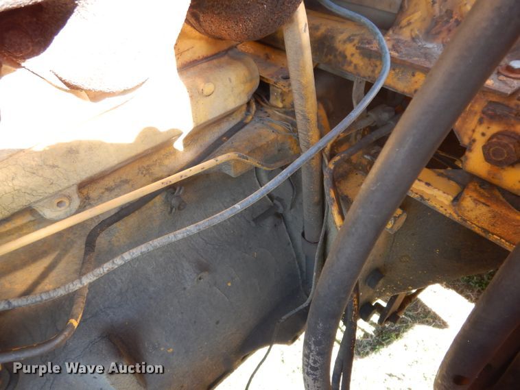 image for item DF2603 1976 John Deere 310A backhoe