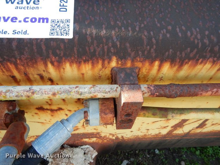 image for item DF2619 Caterpillar D6D six-way dozer blade