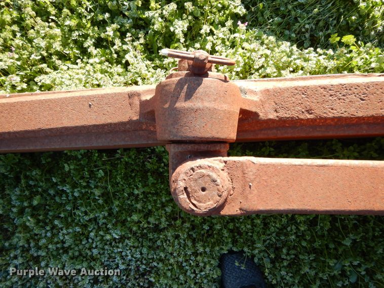 image for item DF2619 Caterpillar D6D six-way dozer blade