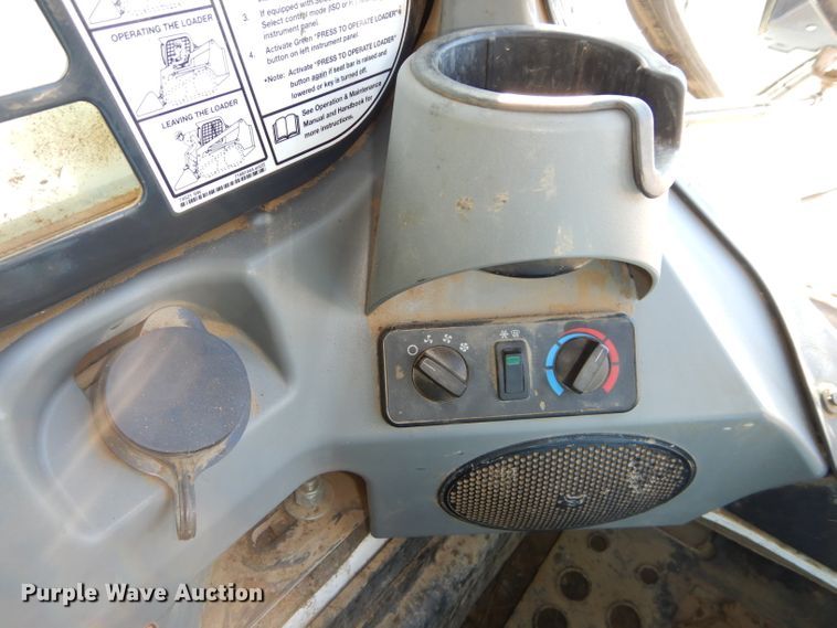 image for item DH2710 2014 Bobcat T770 skid steer