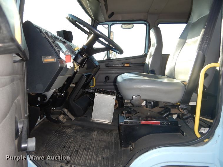 image for item DH4307 2003 Freightliner FL80 sewer jetter truck