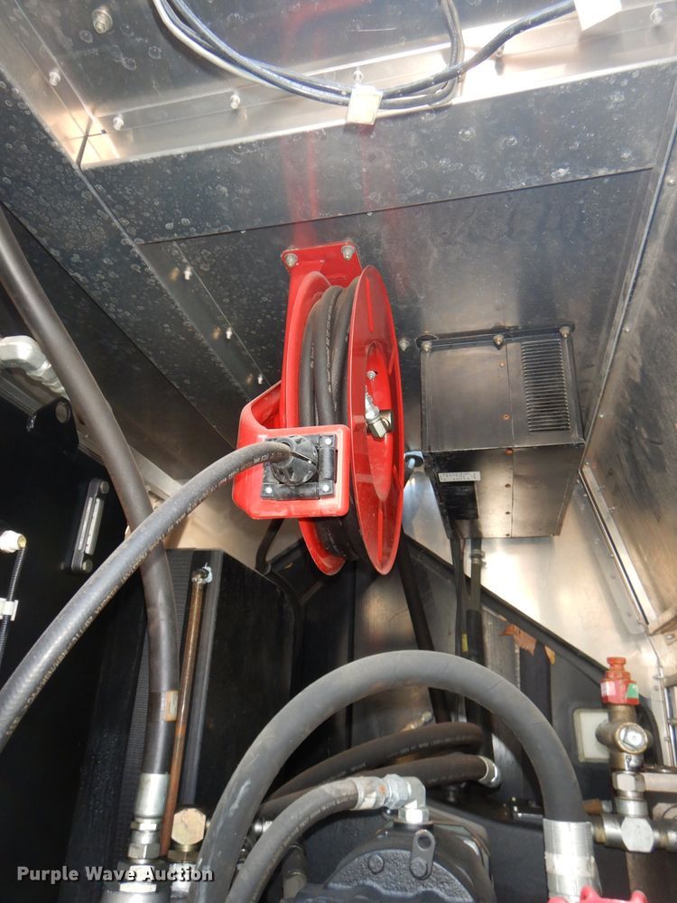 image for item DH4307 2003 Freightliner FL80 sewer jetter truck