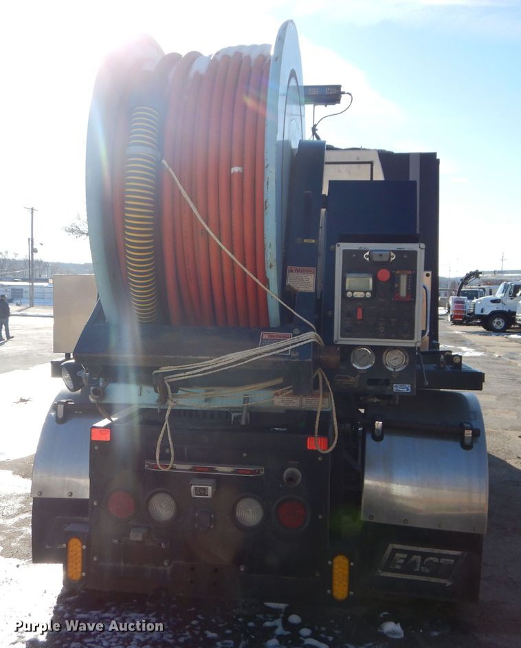 image for item DH4308 2003 Freightliner FL80 sewer jetter truck