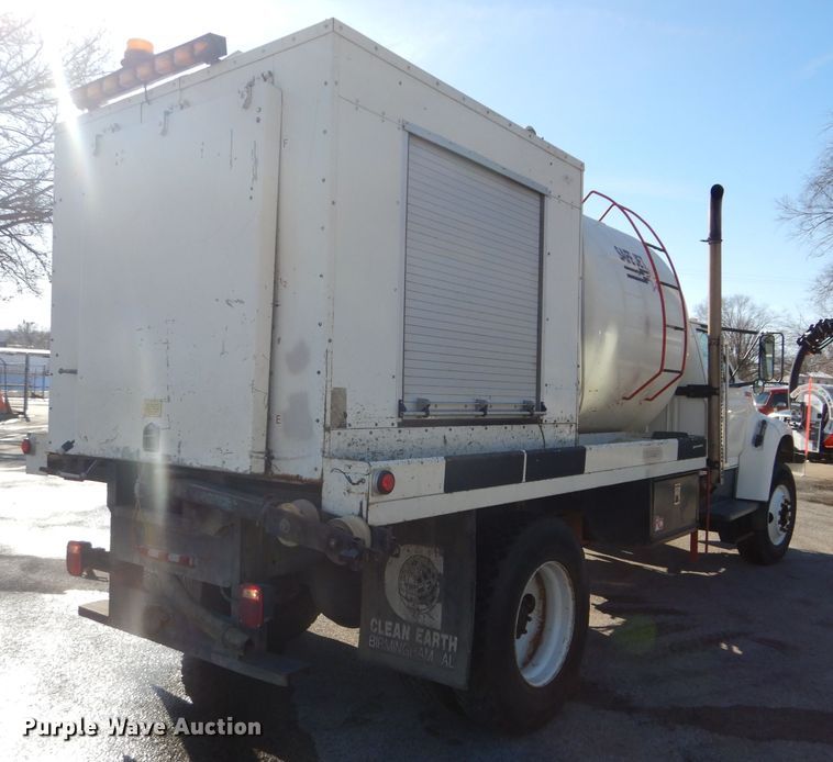 image for item DH4309 1997 Ford F800 sewer jetter truck