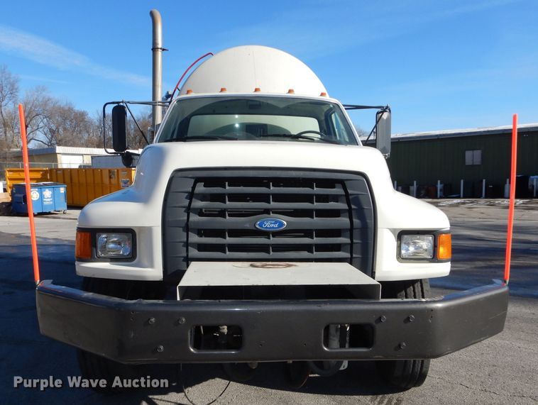 image for item DH4309 1997 Ford F800 sewer jetter truck