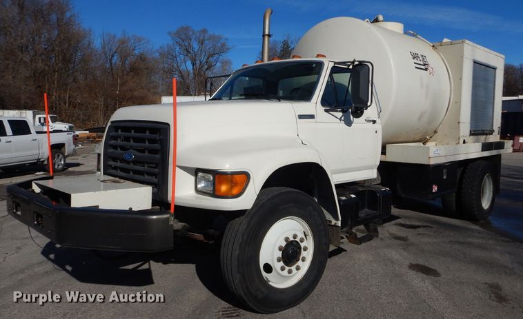 image for item DH4309 1997 Ford F800 sewer jetter truck
