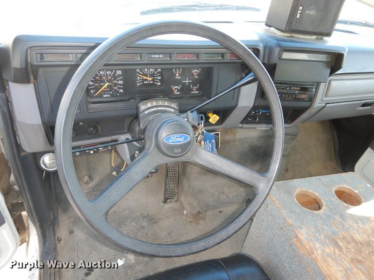 image for item DH4309 1997 Ford F800 sewer jetter truck