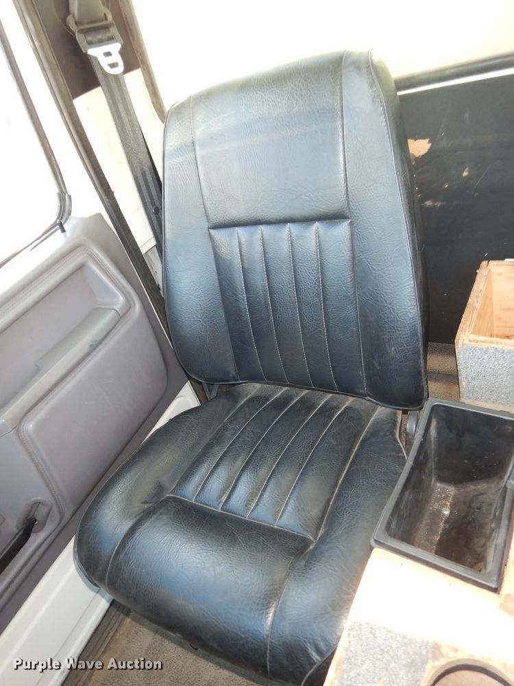 image for item DH4309 1997 Ford F800 sewer jetter truck