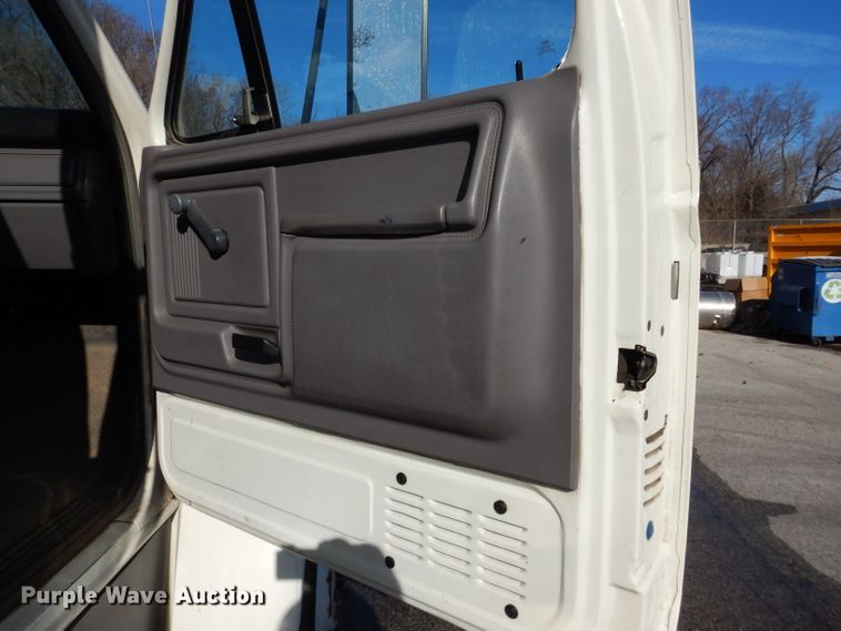 image for item DH4309 1997 Ford F800 sewer jetter truck