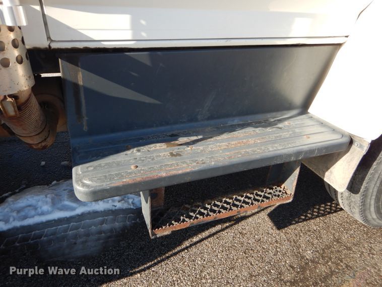 image for item DH4309 1997 Ford F800 sewer jetter truck