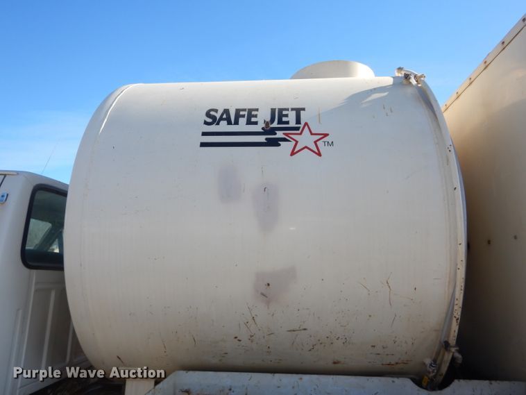 image for item DH4309 1997 Ford F800 sewer jetter truck