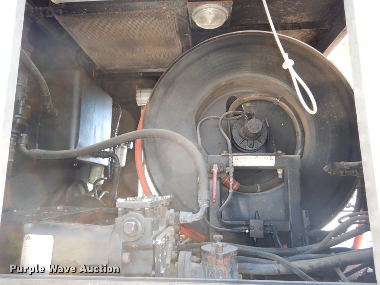 image for item DH4309 1997 Ford F800 sewer jetter truck