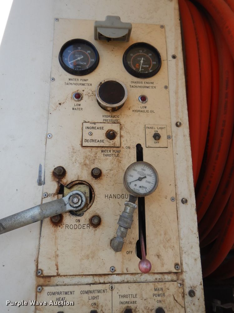 image for item DH4309 1997 Ford F800 sewer jetter truck