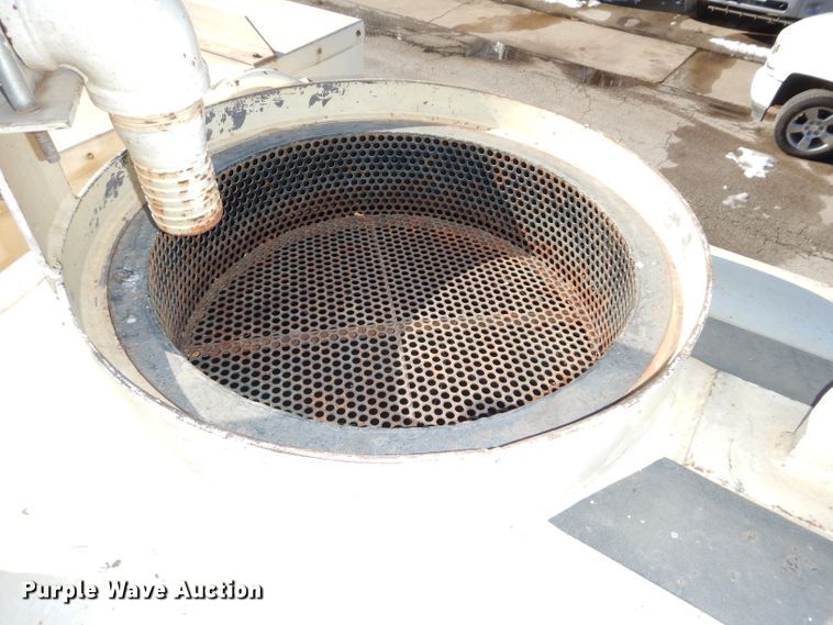 image for item DH4309 1997 Ford F800 sewer jetter truck