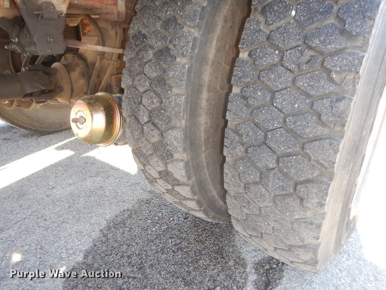 image for item DH4309 1997 Ford F800 sewer jetter truck