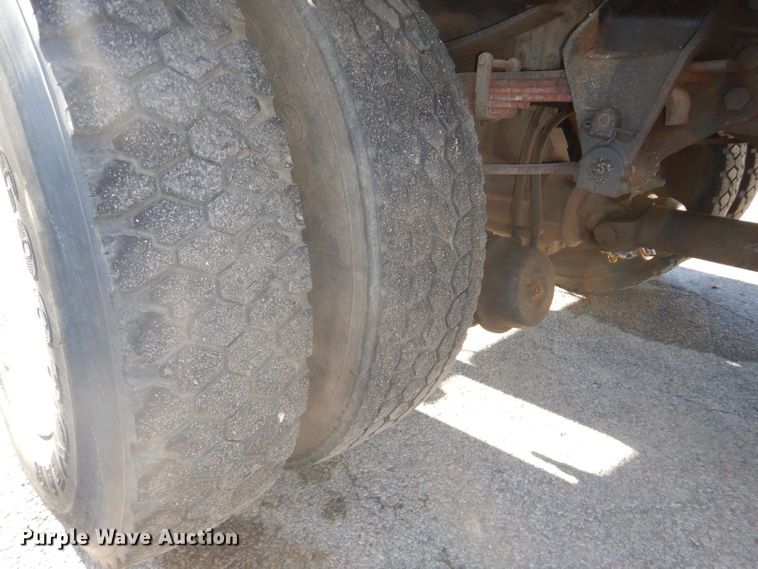 image for item DH4309 1997 Ford F800 sewer jetter truck