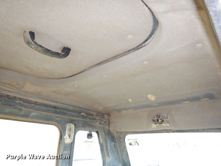 image for item DH4312 1997 Komatsu PC250LC-6 excavator