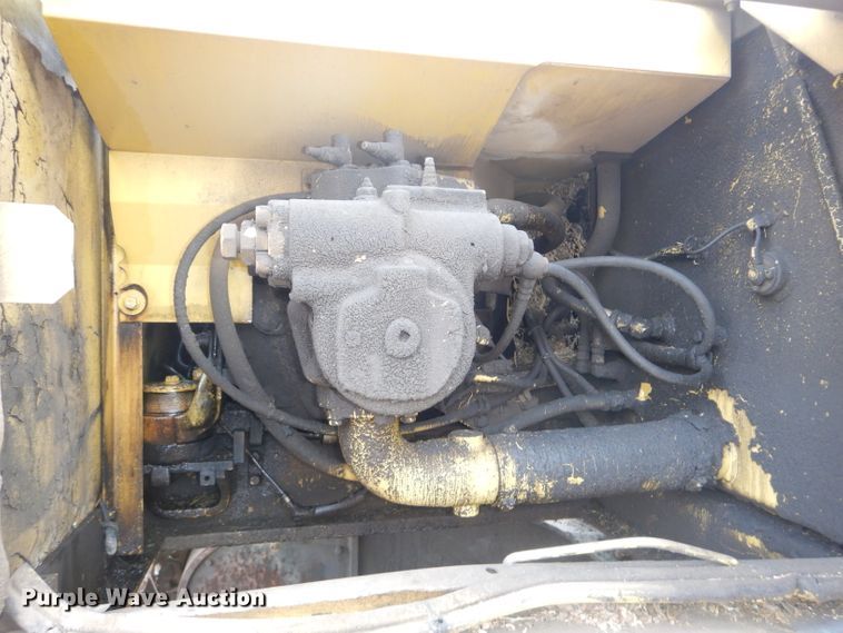 image for item DH4312 1997 Komatsu PC250LC-6 excavator