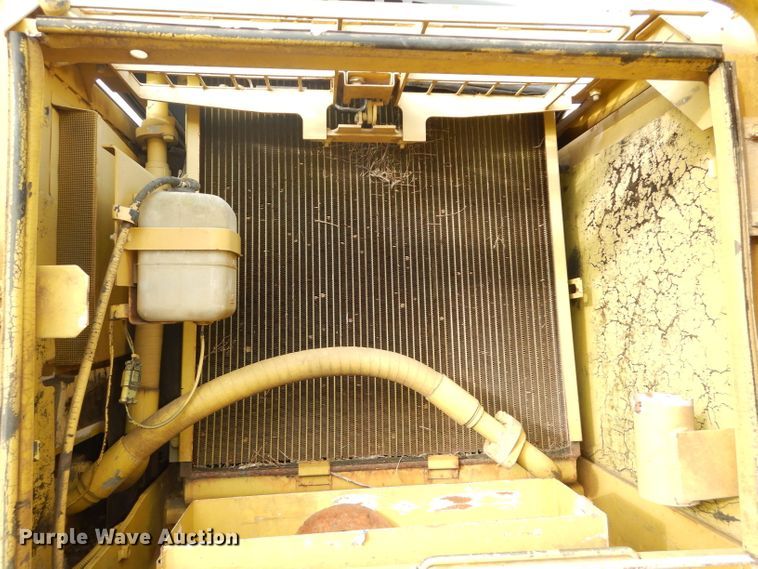 image for item DH4312 1997 Komatsu PC250LC-6 excavator