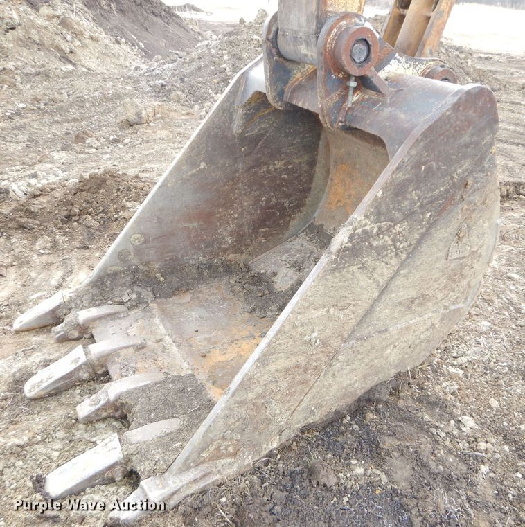 image for item DH4312 1997 Komatsu PC250LC-6 excavator