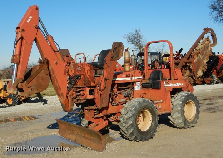 image for item DH6928 1994 Ditch Witch 7610 trencher