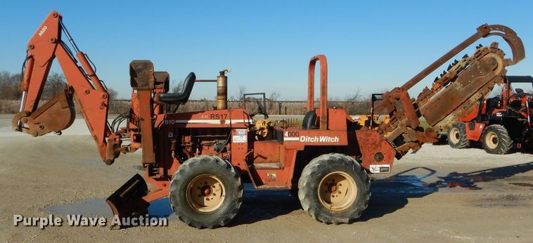 image for item DH6928 1994 Ditch Witch 7610 trencher