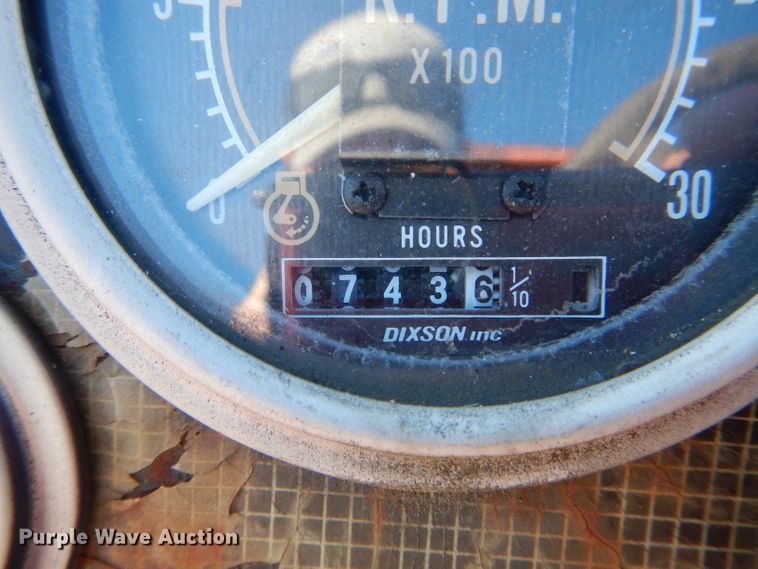 image for item DH6928 1994 Ditch Witch 7610 trencher