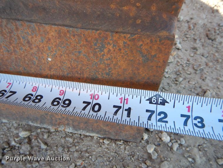 image for item DH6928 1994 Ditch Witch 7610 trencher