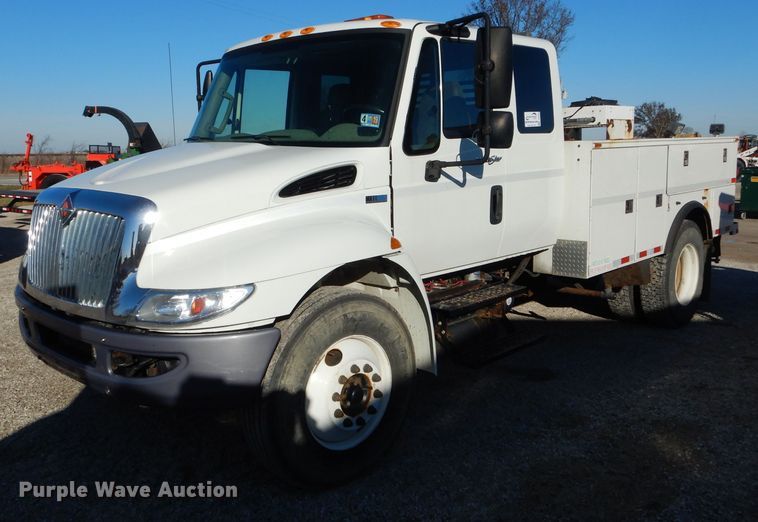 image for item DH6929 2013 International 4300 utility bed truck