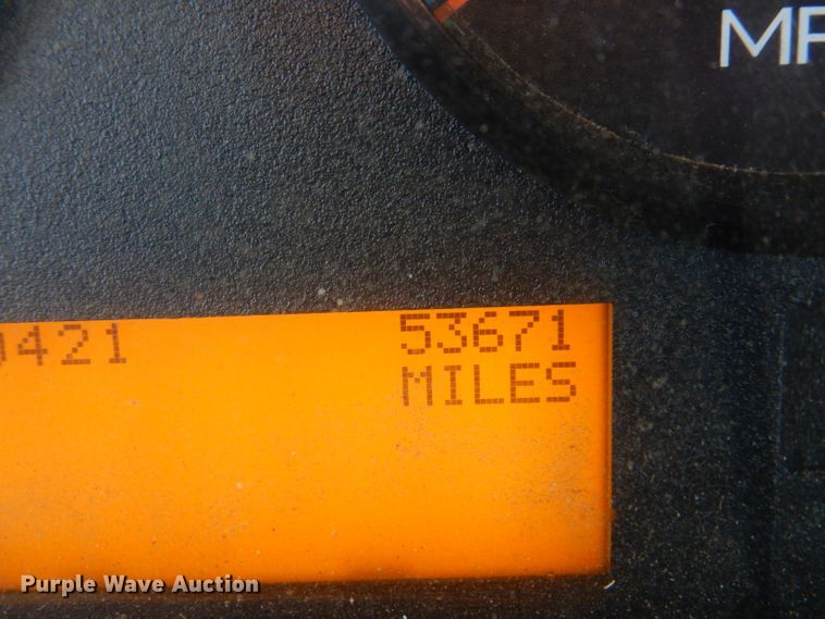 image for item DH6929 2013 International 4300 utility bed truck