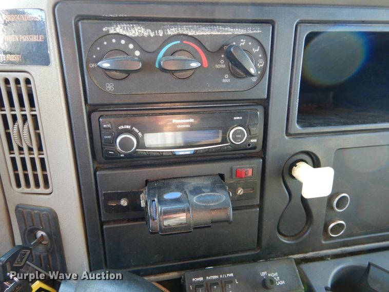 image for item DH6929 2013 International 4300 utility bed truck