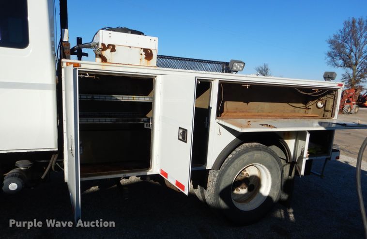 image for item DH6929 2013 International 4300 utility bed truck