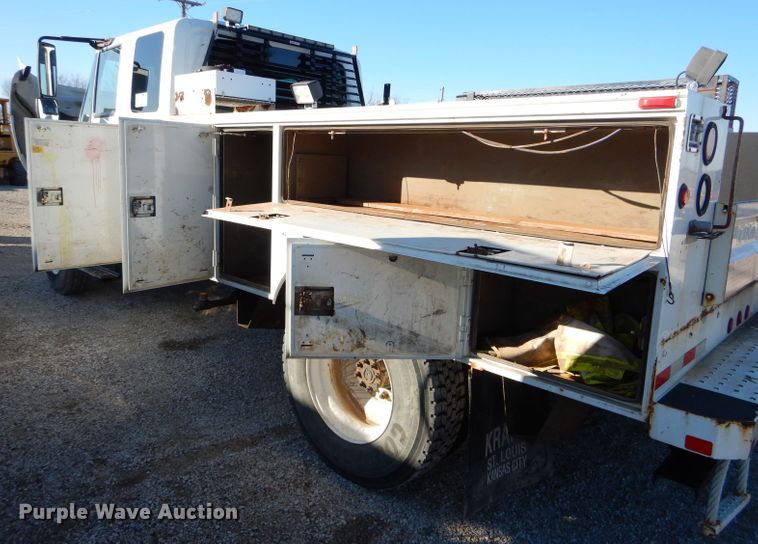 image for item DH6929 2013 International 4300 utility bed truck