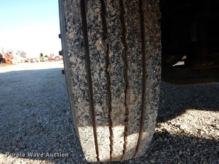 image for item DH6929 2013 International 4300 utility bed truck