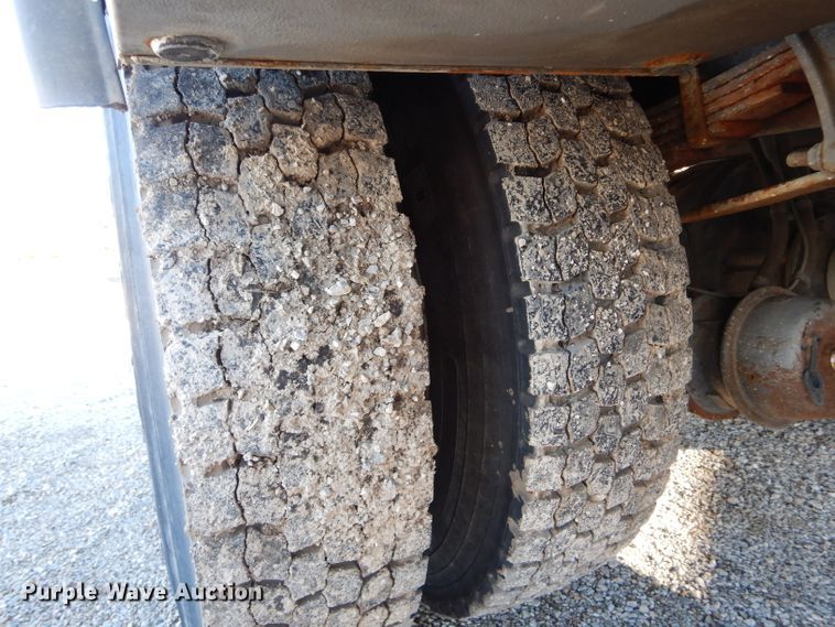 image for item DH6929 2013 International 4300 utility bed truck