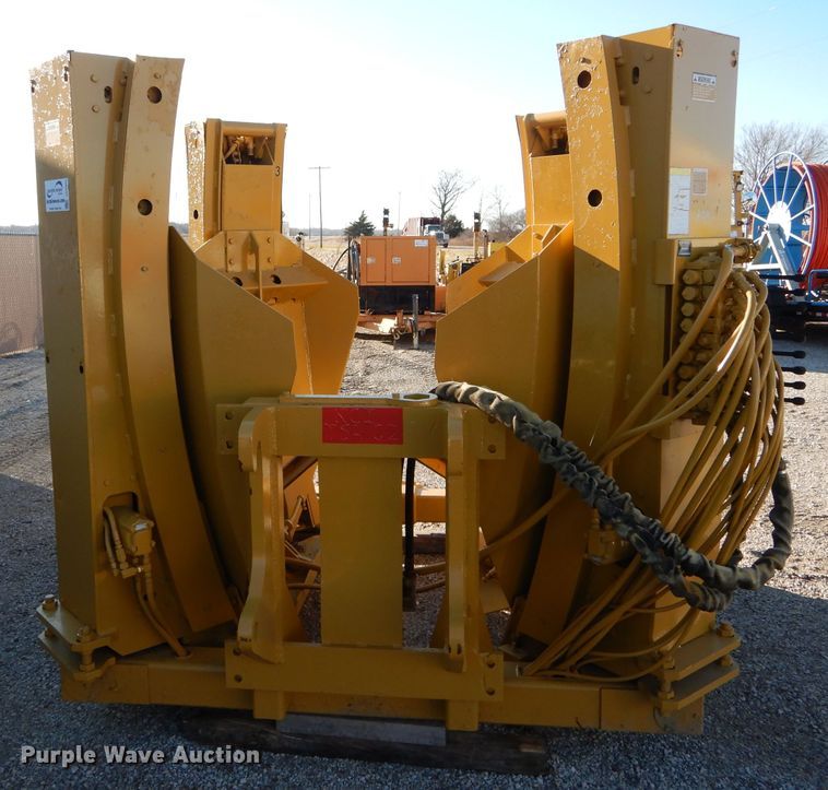 image for item DH6932 1991 Vermeer TS60S tree spade loader attachment